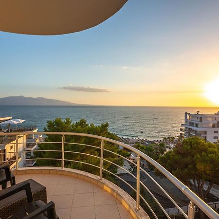 Hotel Sea Breeze Sarande Bagian luar foto