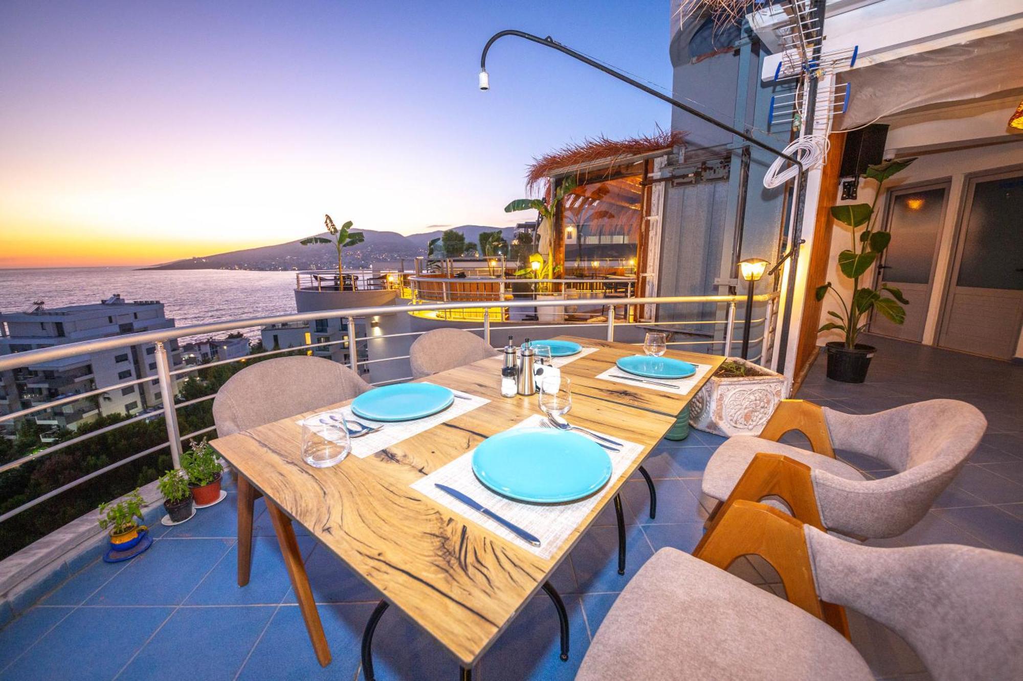 Hotel Sea Breeze Sarande Bagian luar foto